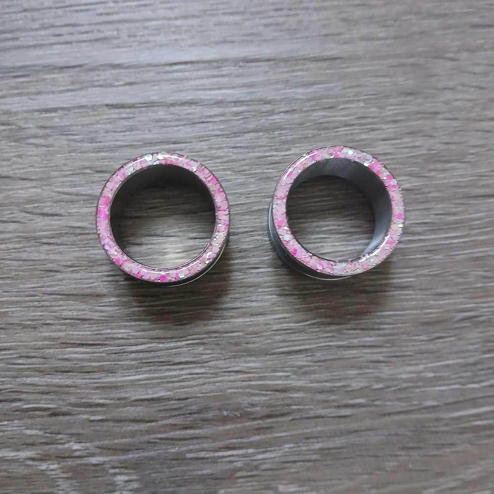 Pink Glitter Tunnel Plugs